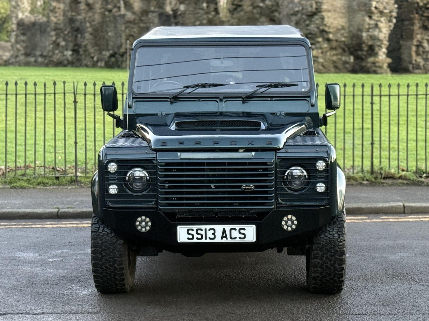 Used Land Rover Defender 2013 for sale - 76976836: Photo 2