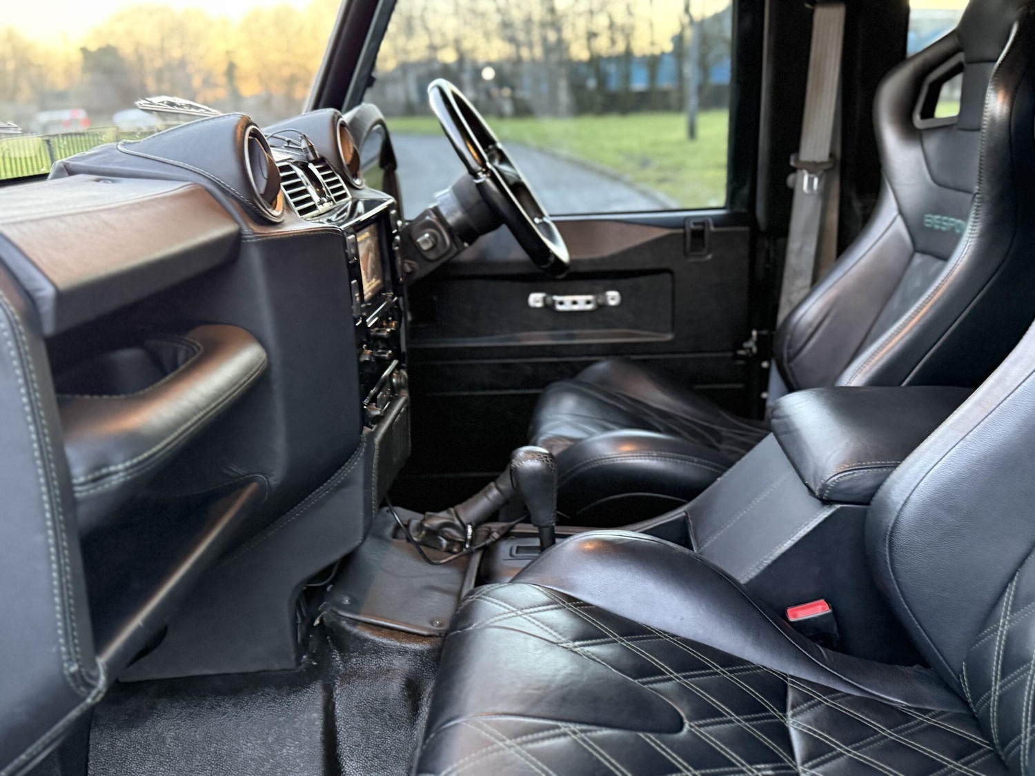 Used Land Rover Defender 2013 for sale - 76976836: Photo 23