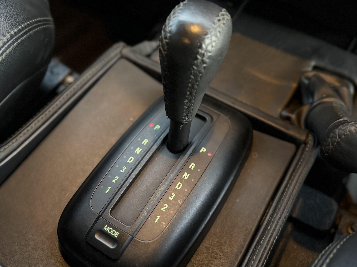 Used Land Rover Defender 2013 for sale - 76976836: Photo 26