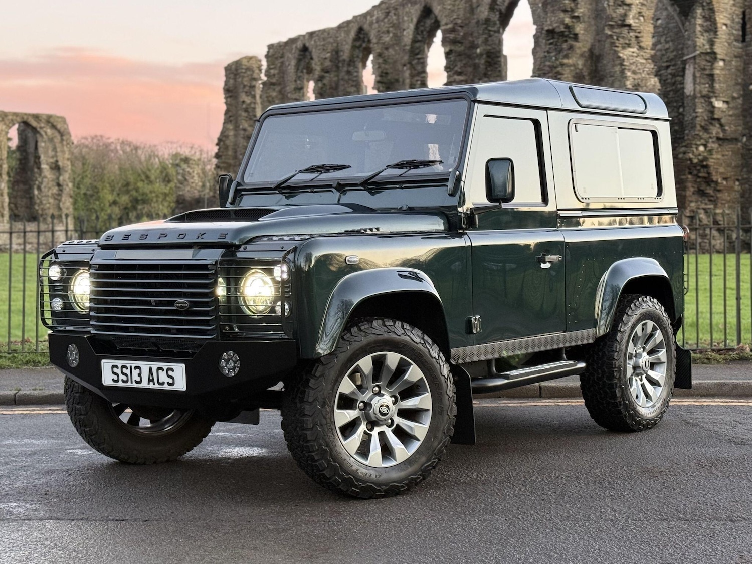 Used Land Rover Defender 2013 for sale - 76976836: Photo 3