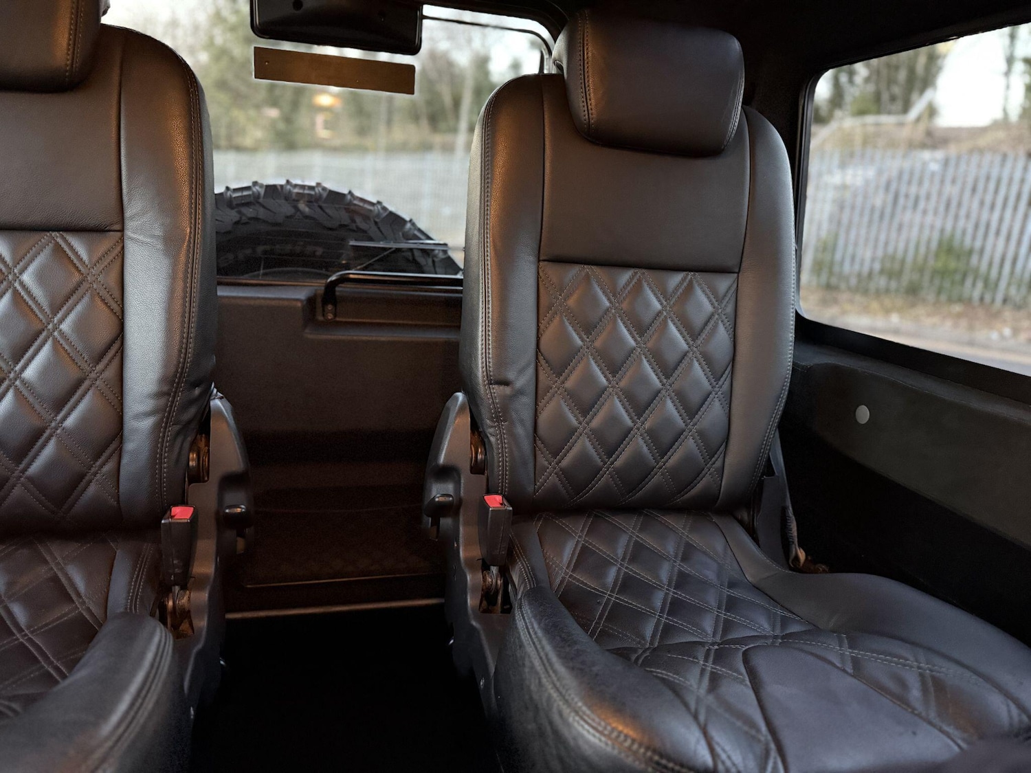 Used Land Rover Defender 2013 for sale - 76976836: Photo 31