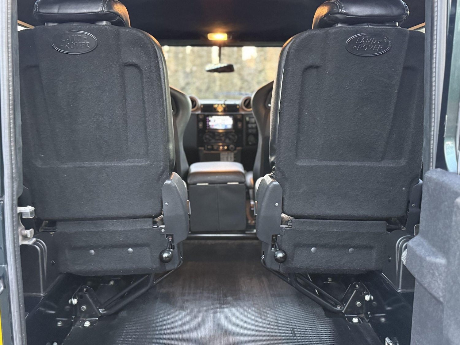 Used Land Rover Defender 2013 for sale - 76976836: Photo 33