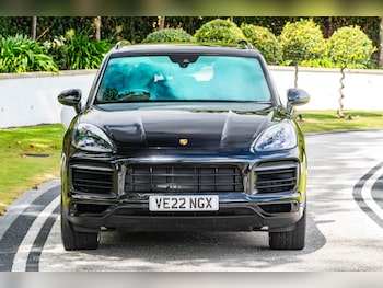 Used Porsche Cayenne 2022 for sale - 76214306: Photo