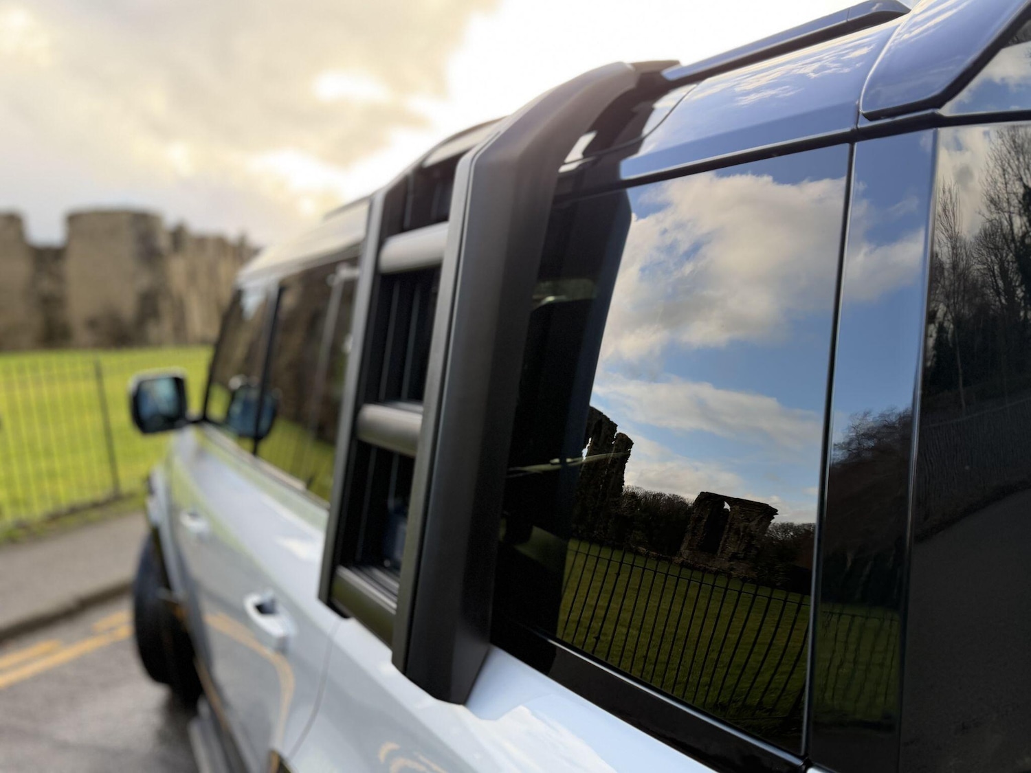 Used Land Rover Defender 2020 for sale - 77305480: Photo 12