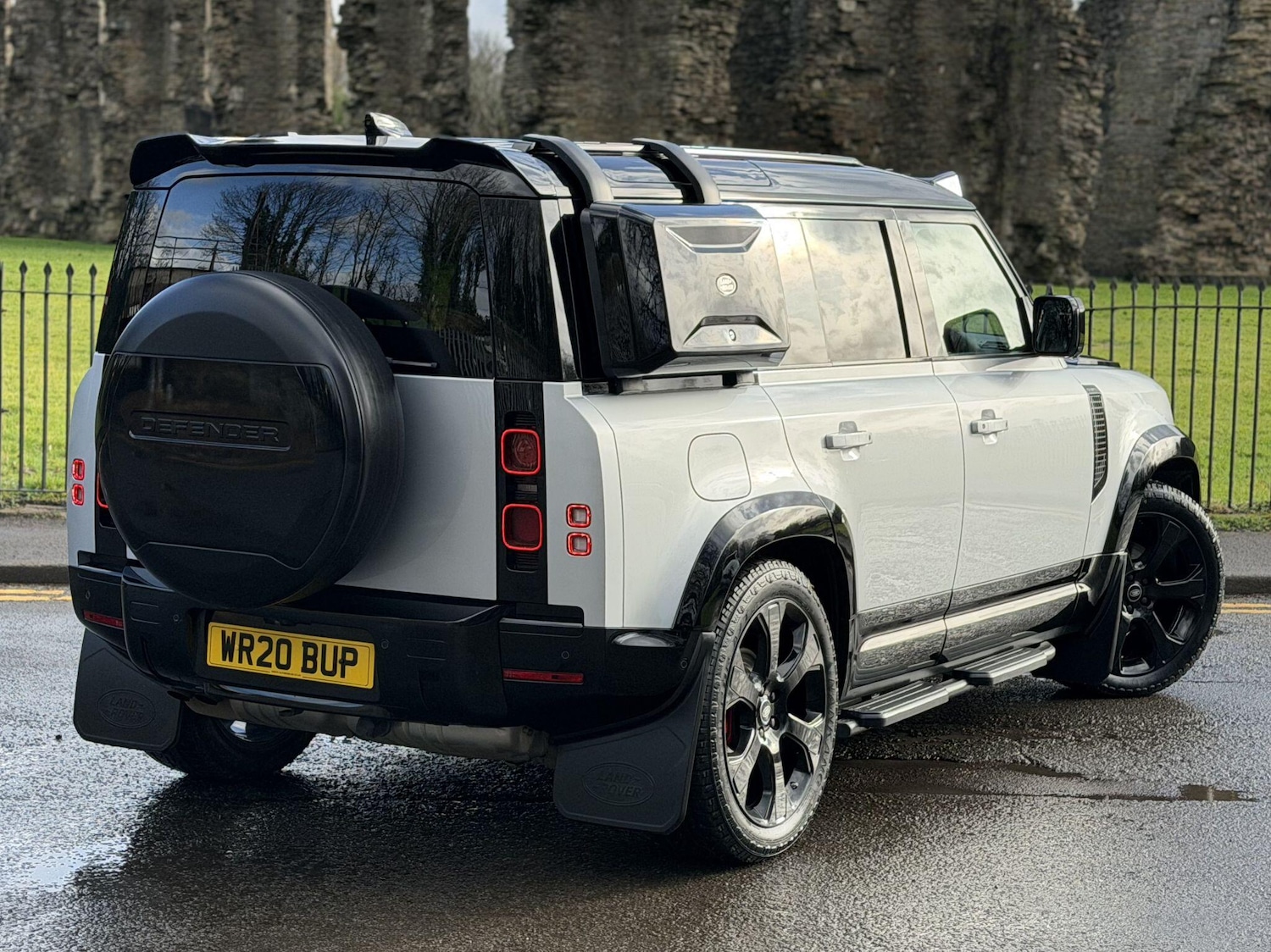 Used Land Rover Defender 2020 for sale - 77305480: Photo 6