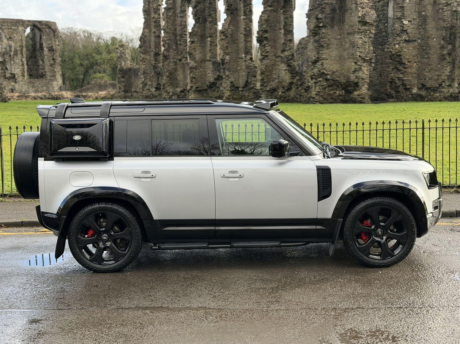 Used Land Rover Defender 2020 for sale - 77305480: Photo 7