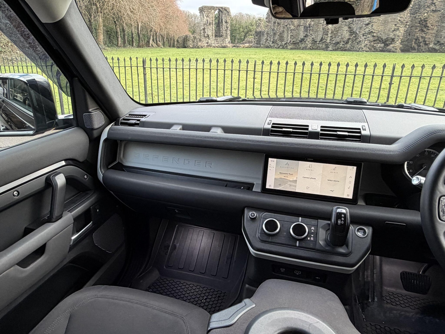 Used Land Rover Defender 110 for sale - 77550123: Photo 19