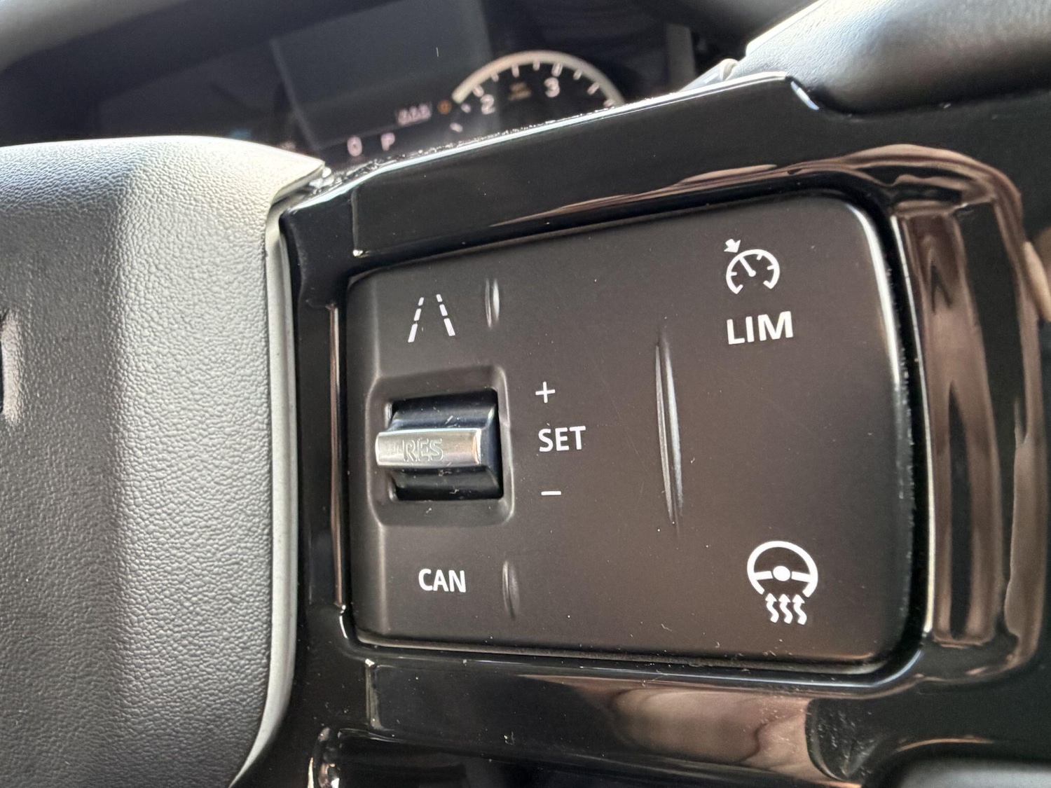 Used Land Rover Defender 110 for sale - 77550123: Photo 23