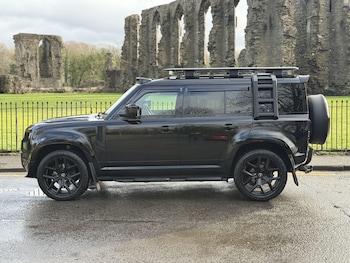 Used Land Rover Defender 110 2021 for sale - 77550123: Photo