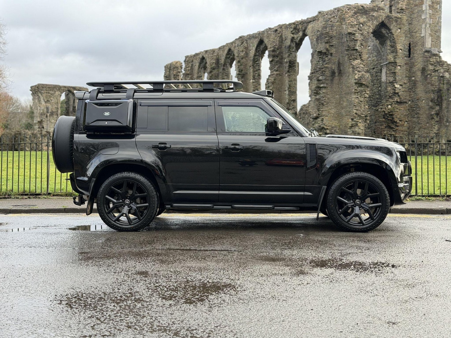 Used Land Rover Defender 110 for sale - 77550123: Photo 8