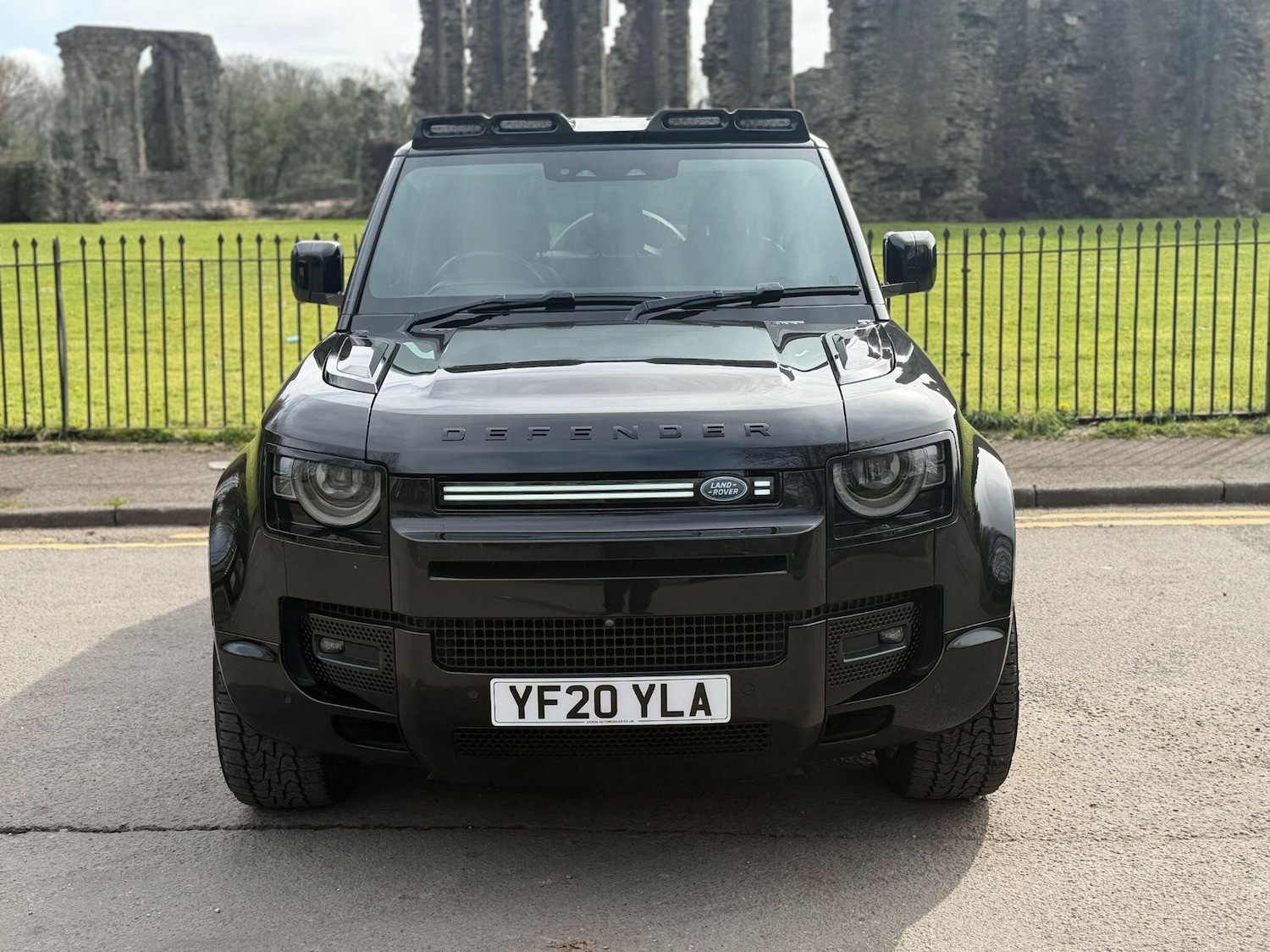 Used Land Rover Defender 2020 for sale - 78086630: Photo 2