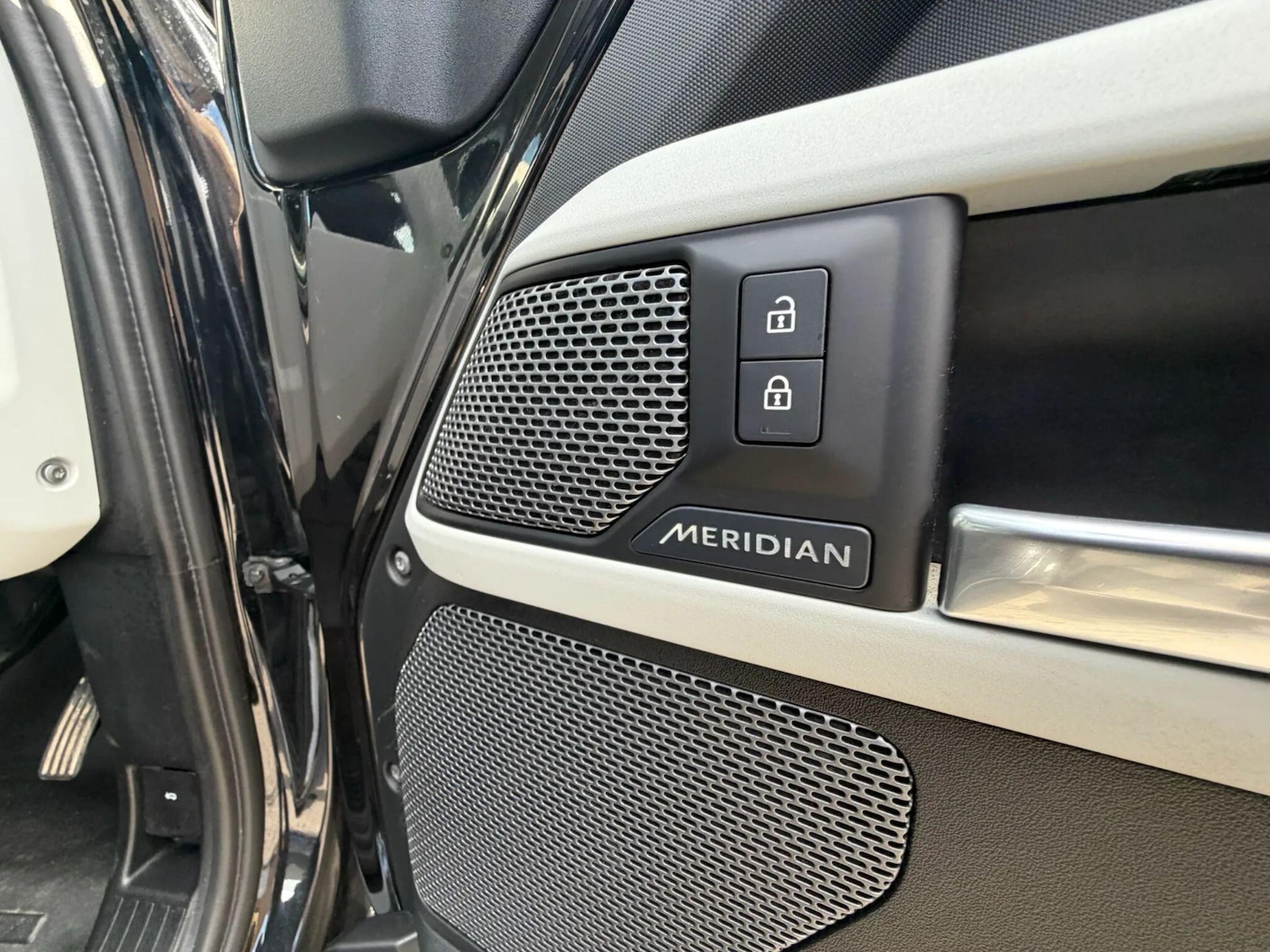 Used Land Rover Defender 2020 for sale - 78086630: Photo 52