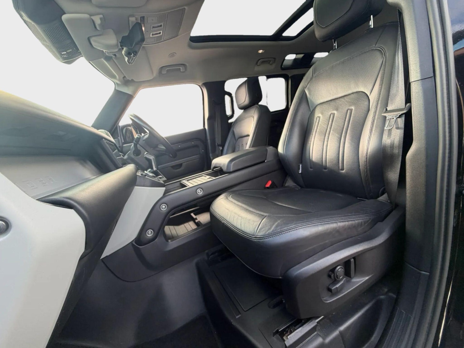 Used Land Rover Defender 2020 for sale - 78086630: Photo 54