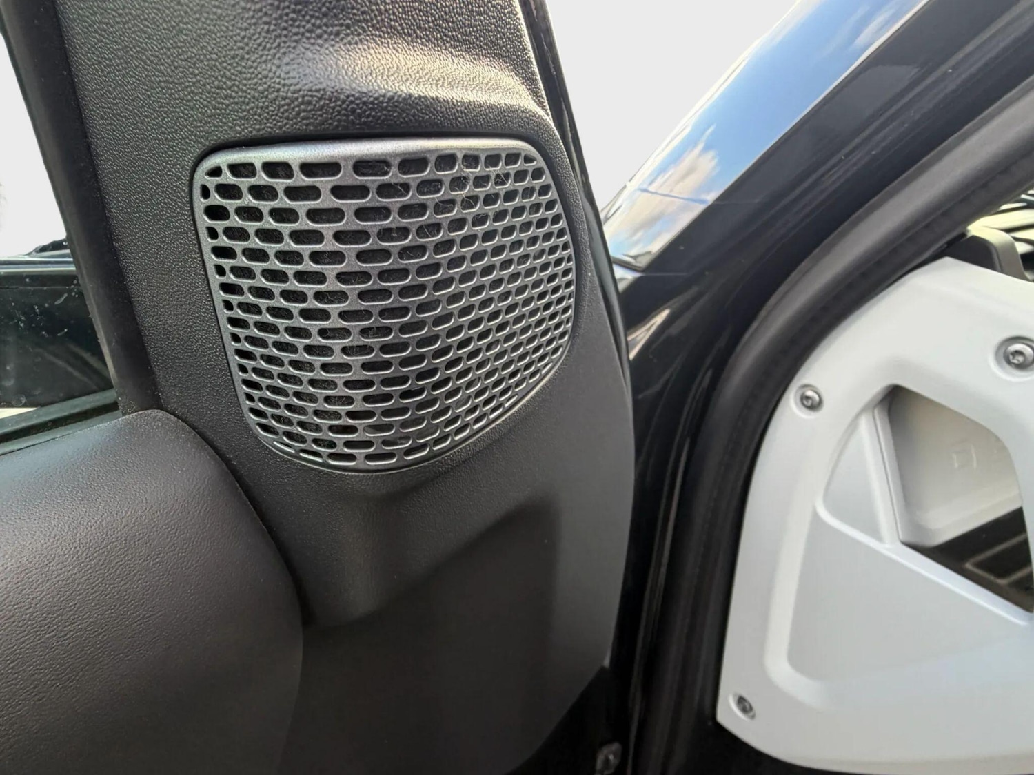 Used Land Rover Defender 2020 for sale - 78086630: Photo 60