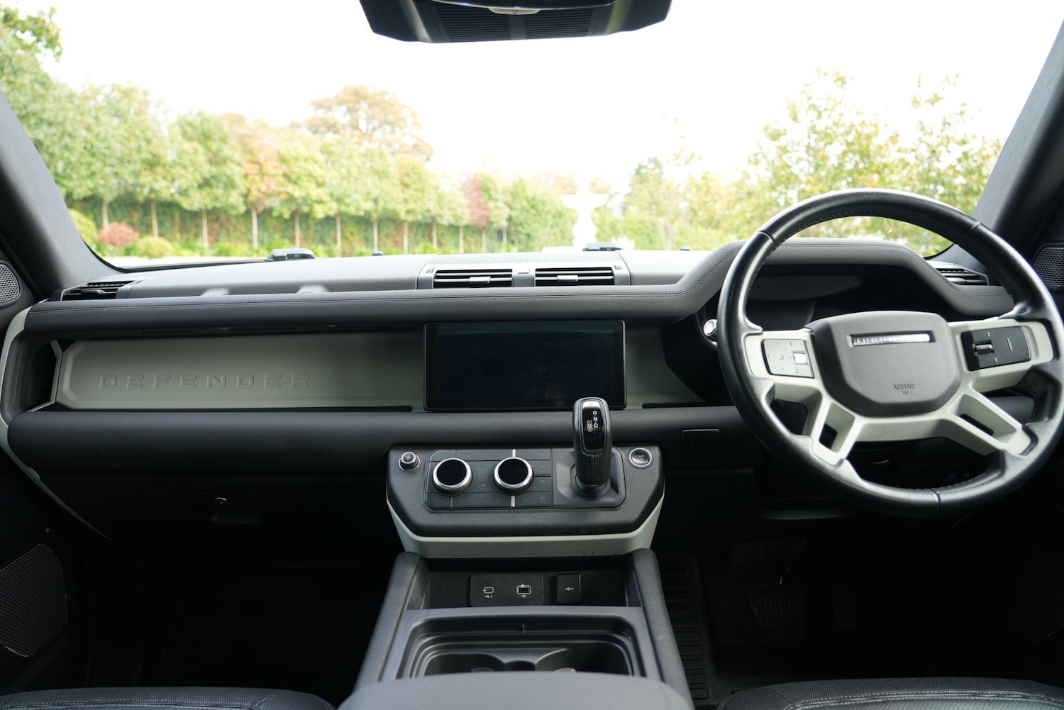 Used Land Rover Defender 110 2021 for sale - 76325895: Photo 12