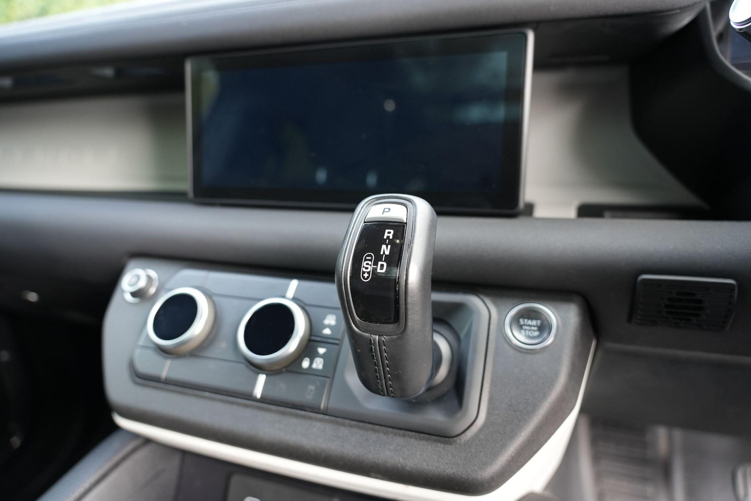 Used Land Rover Defender 110 2021 for sale - 76325895: Photo 13