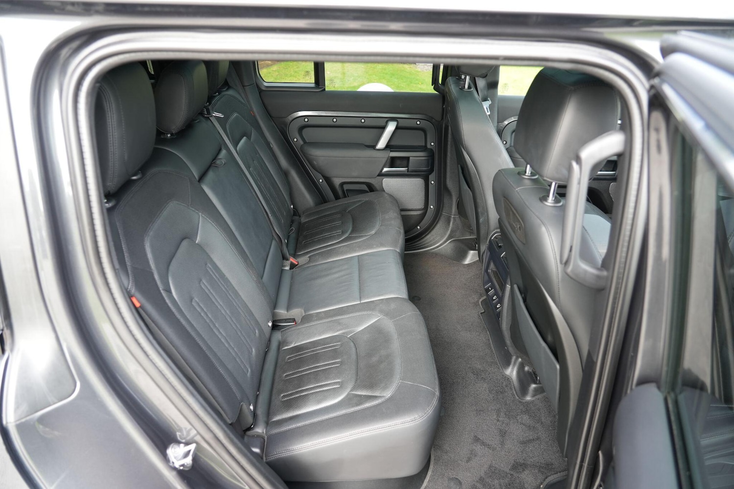 Used Land Rover Defender 110 2021 for sale - 76325895: Photo 15