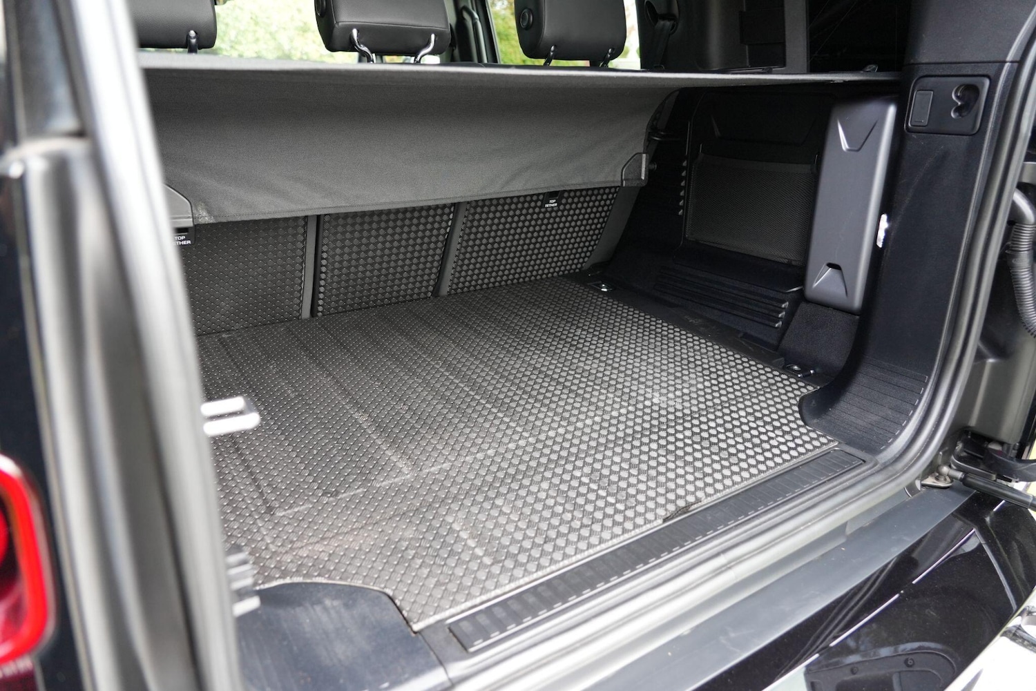 Used Land Rover Defender 110 2021 for sale - 76325895: Photo 20