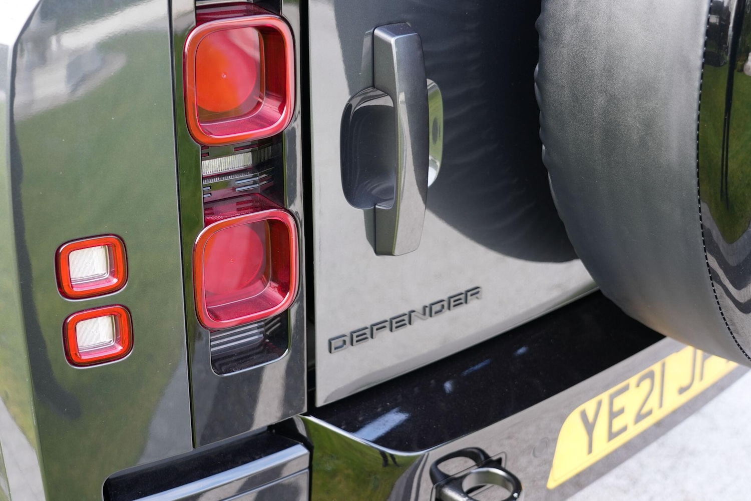 Used Land Rover Defender 110 2021 for sale - 76325895: Photo 32