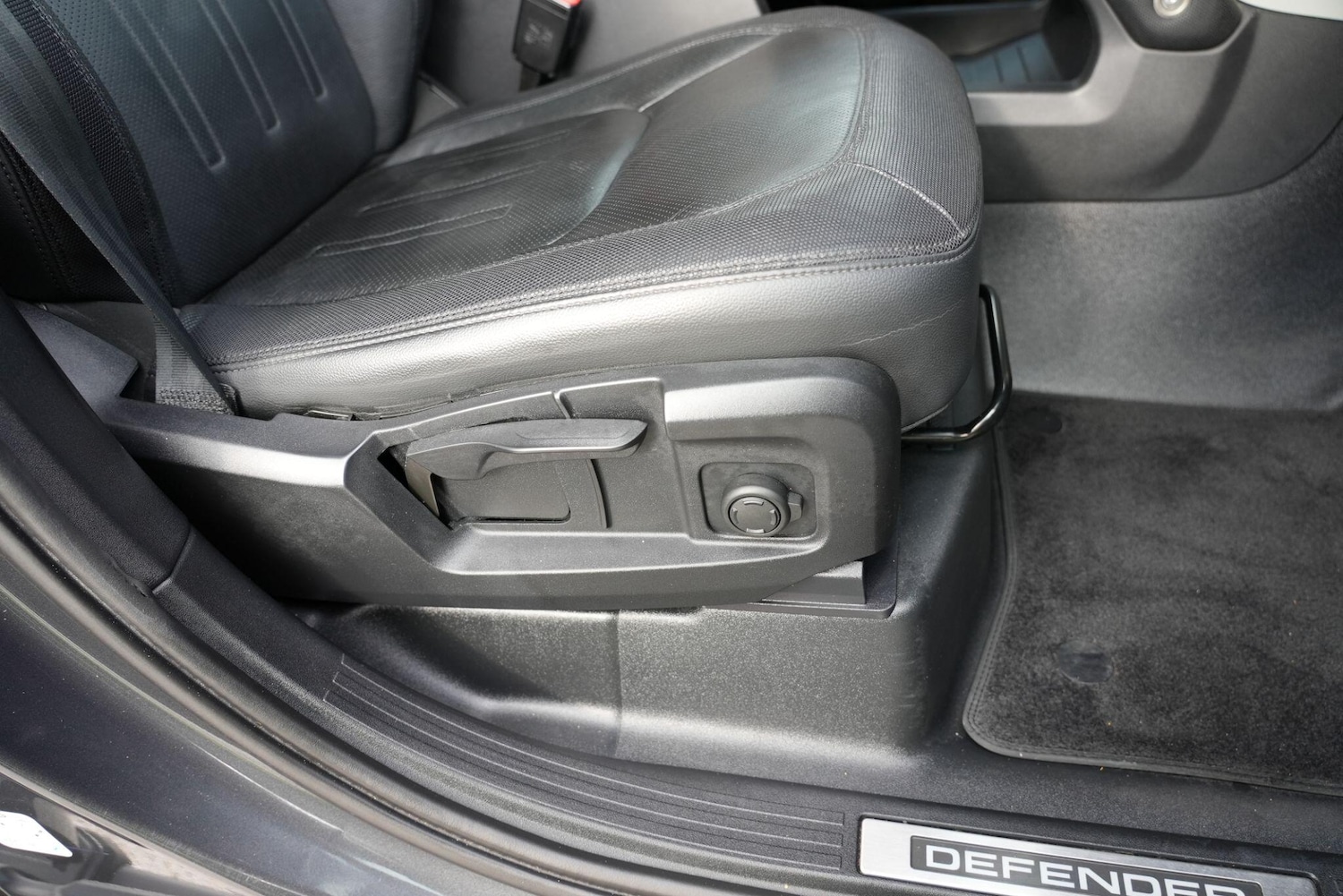 Used Land Rover Defender 110 2021 for sale - 76325895: Photo 36