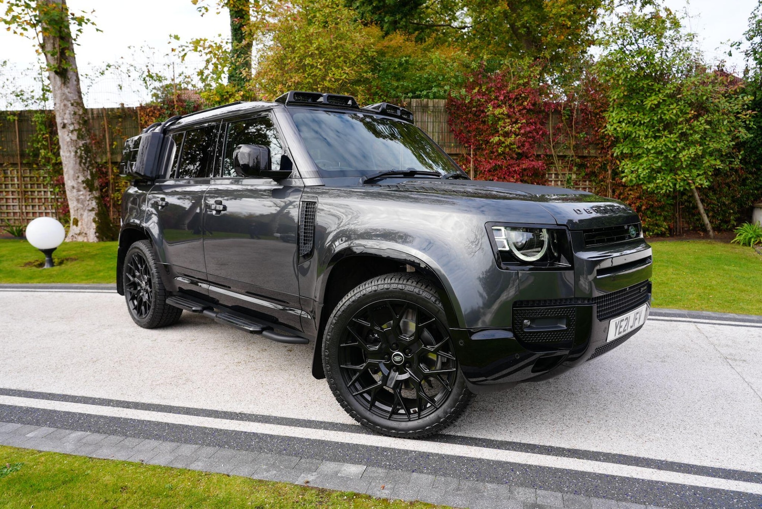 Used Land Rover Defender 110 2021 for sale - 76325895: Photo 5