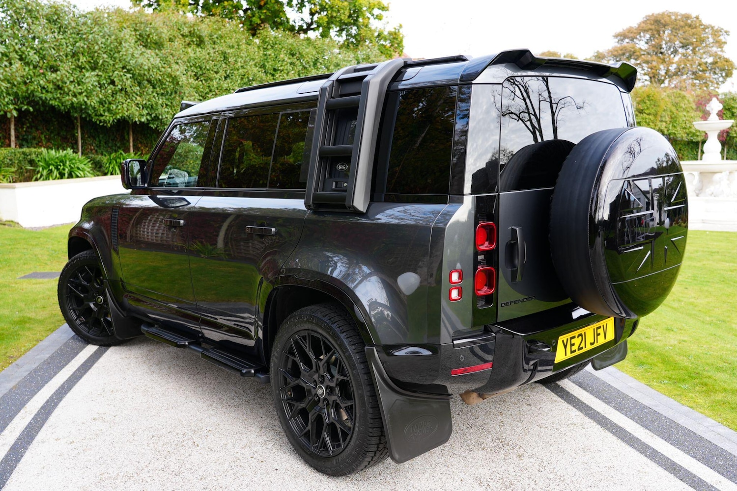 Used Land Rover Defender 110 2021 for sale - 76325895: Photo 7