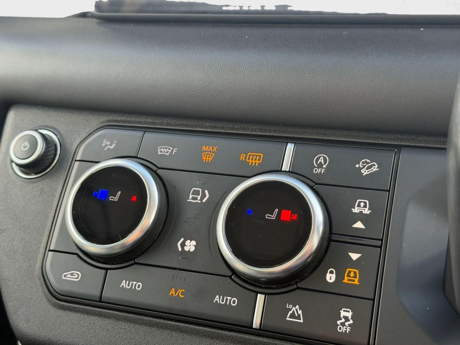 Used Land Rover Defender 2020 for sale - 77909419: Photo 23