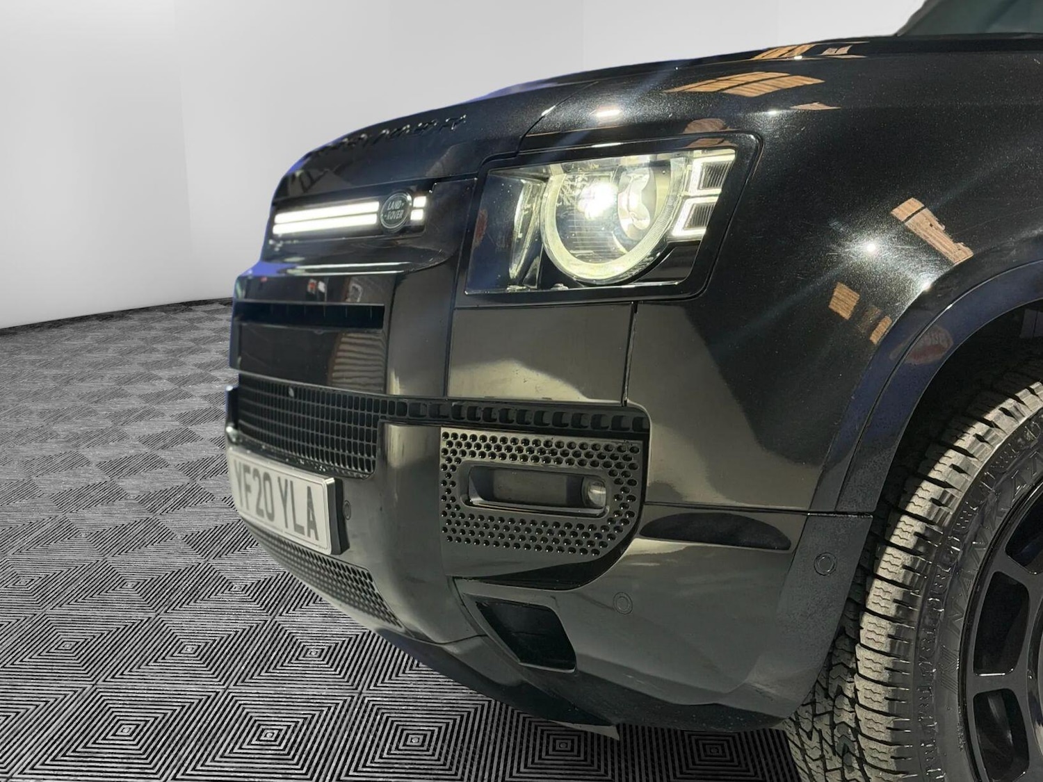 Used Land Rover Defender 2020 for sale - 77909419: Photo 50