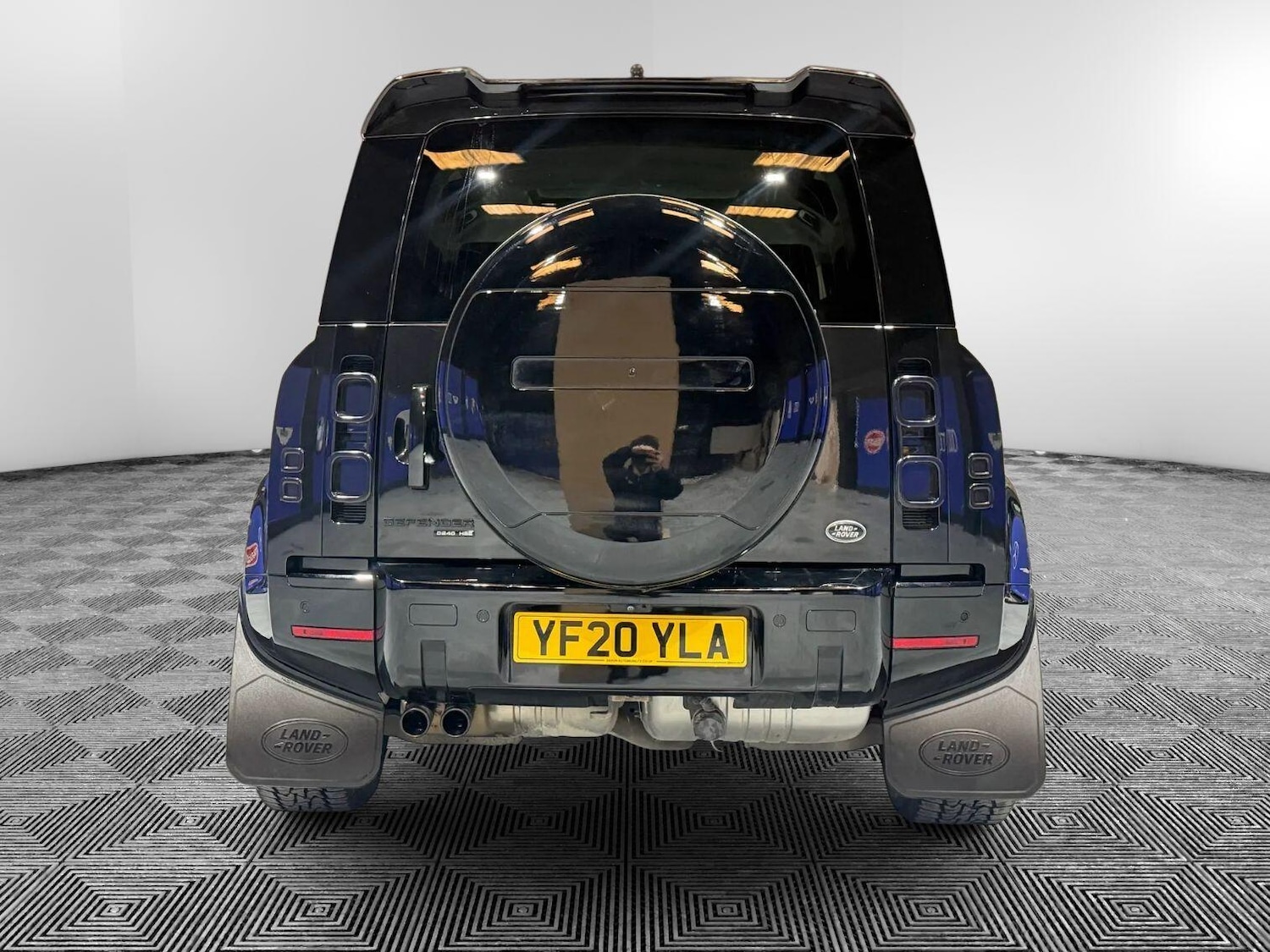 Used Land Rover Defender 2020 for sale - 77909419: Photo 6