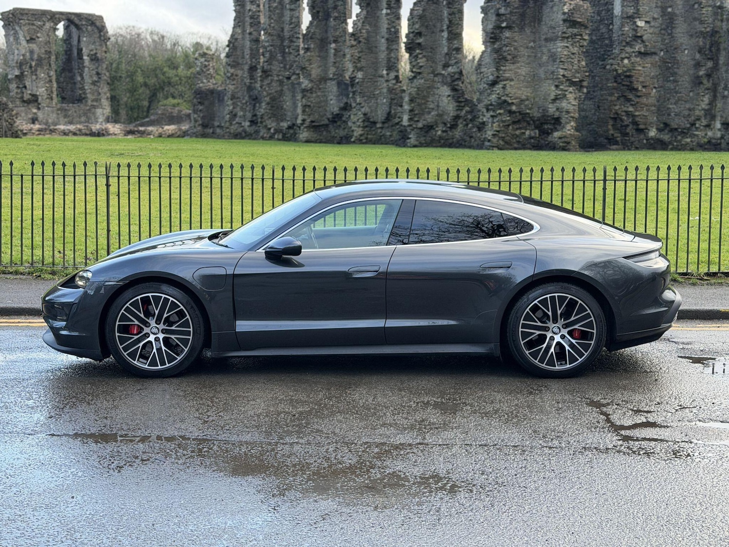 Used Porsche Taycan for sale - 77314806: Photo 4