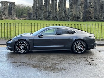 Used Porsche Taycan 2021 for sale - 77314806: Photo