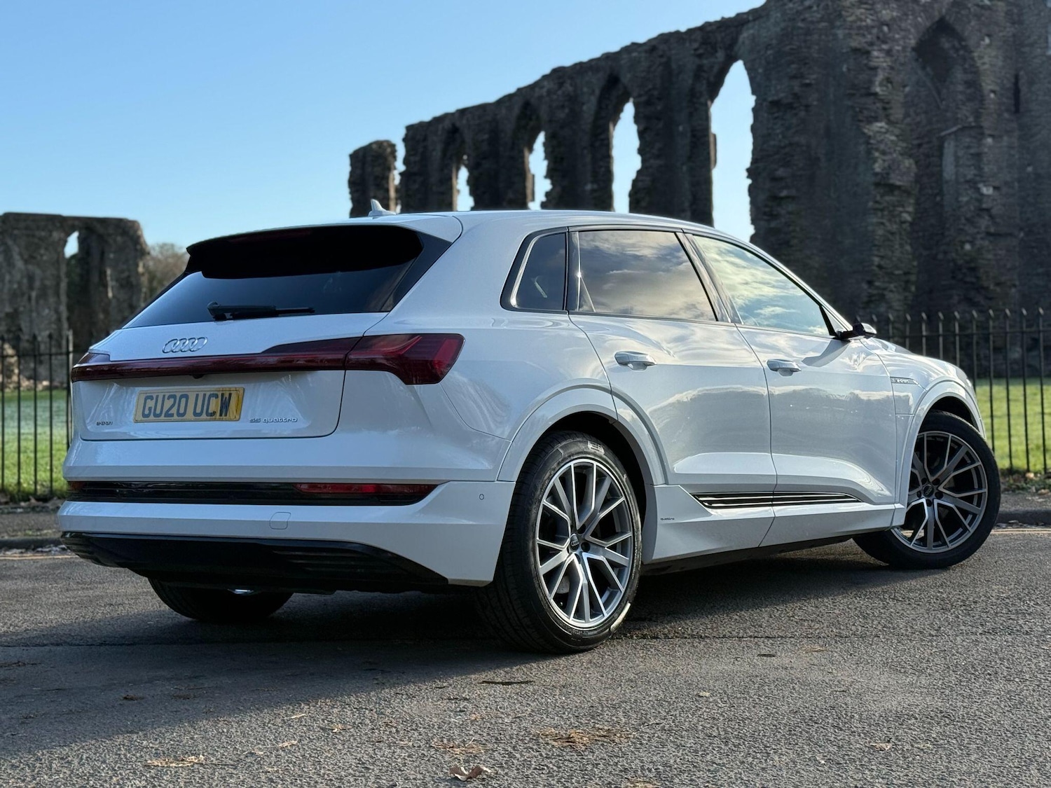 Used Audi e-tron 2020 for sale - 76645501: Photo 8