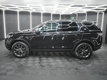 Used Land Rover Discovery Sport 2016 for sale - 79062604: Photo