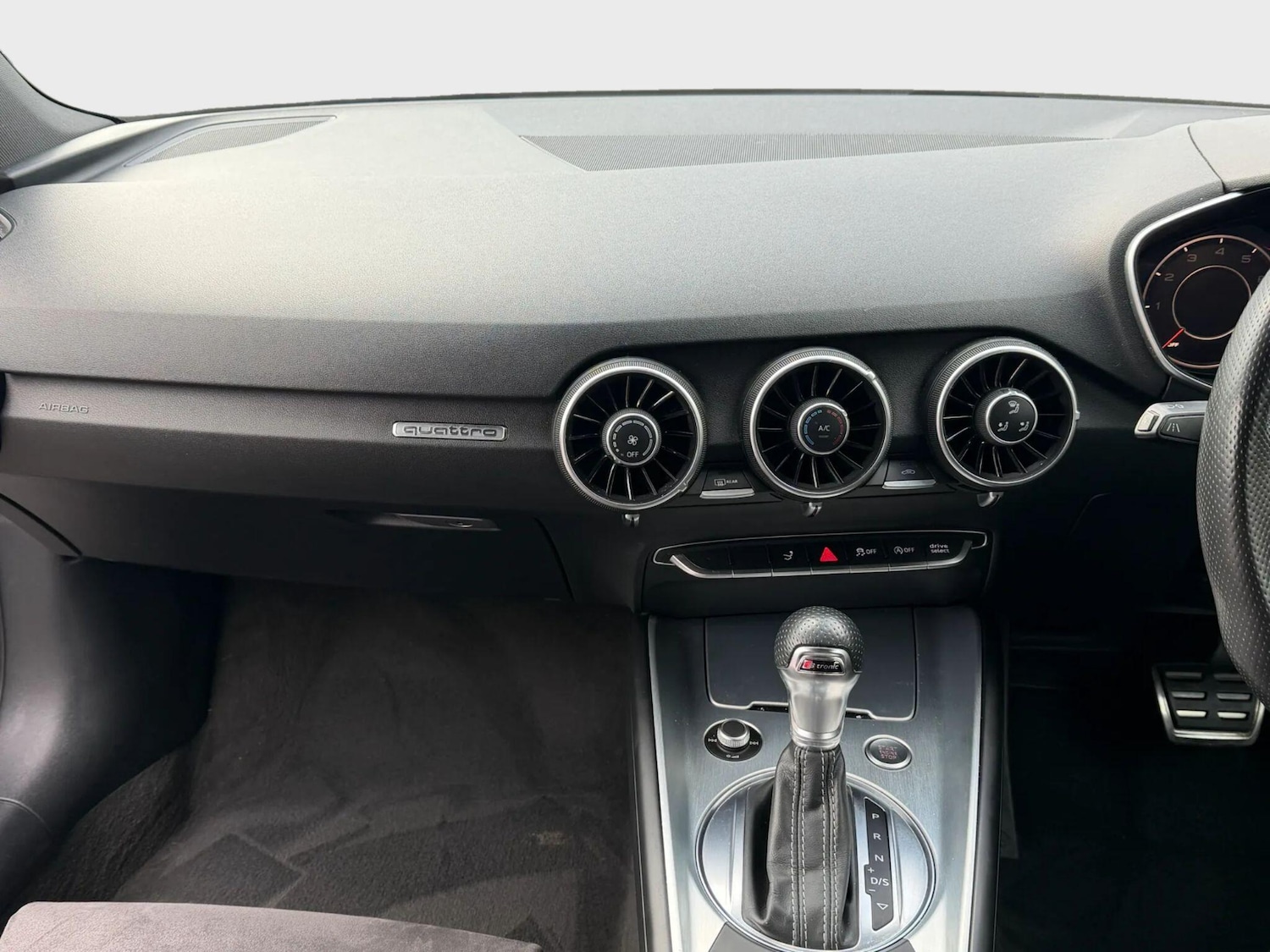 Used Audi TT 2015 for sale - 77574805: Photo 14