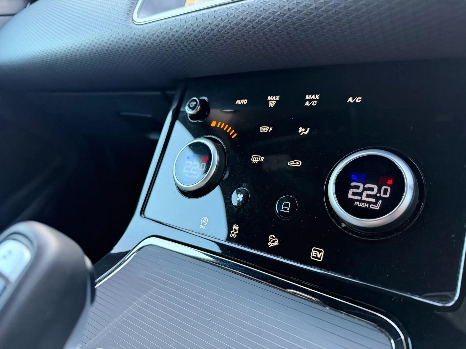 Used Land Rover Range Rover Evoque 2022 for sale - 77330713: Photo 40