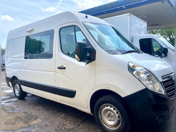 Vauxhall Movano feature image