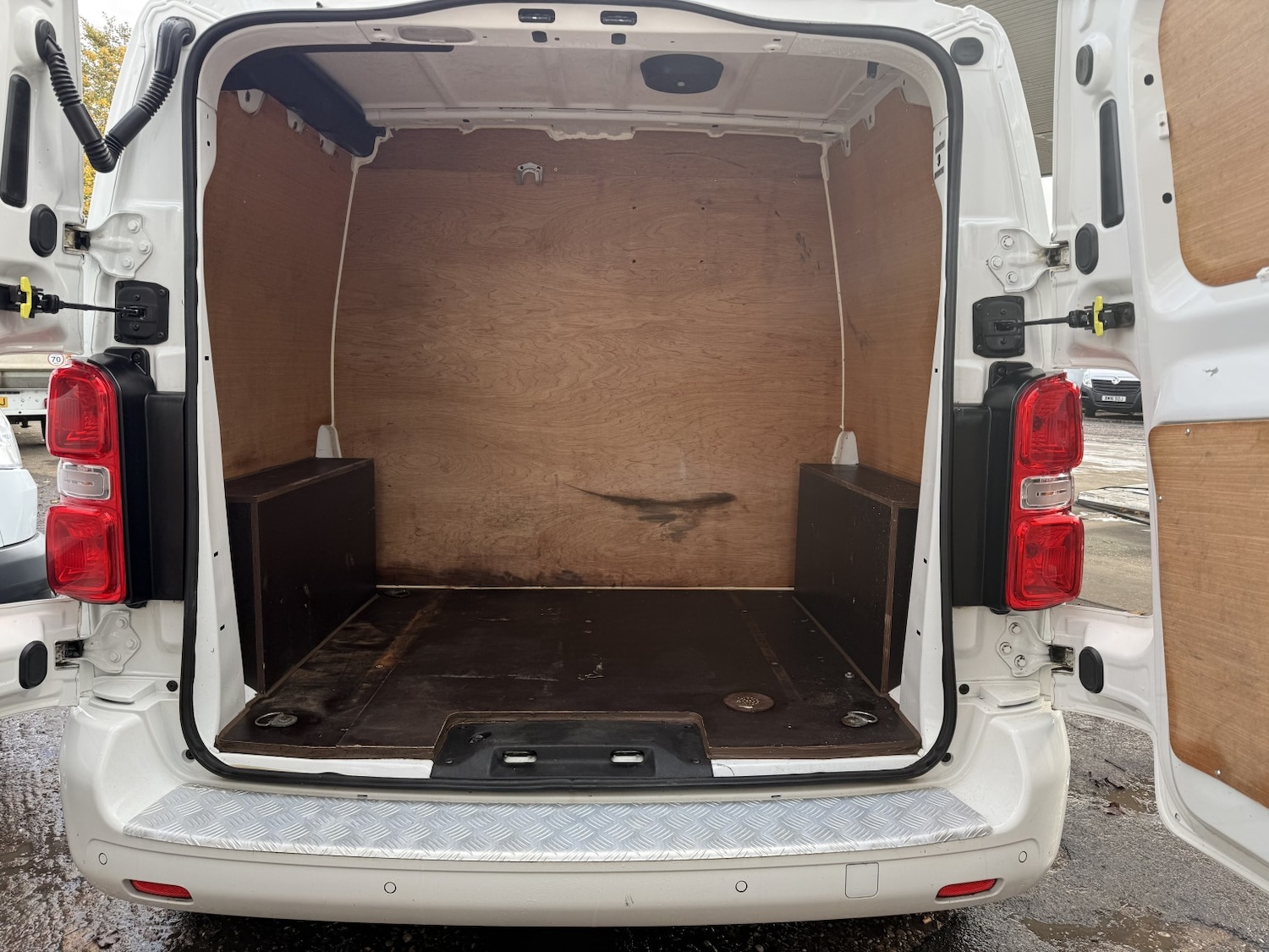 Used Vauxhall Vivaro 2019 for sale - 76358241: Photo 7
