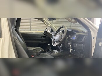 Used Toyota Hilux 2020 for sale - 75592935: Photo