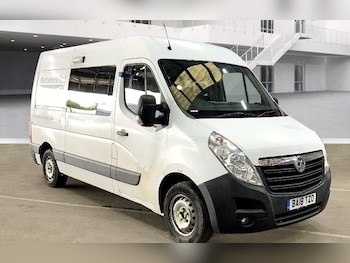 Vauxhall - Movano