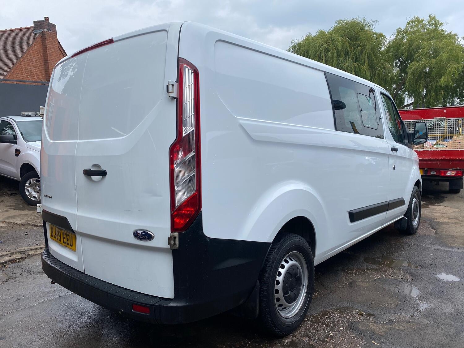 Used Ford Transit Custom 2019 for sale - 77789348: Photo 2