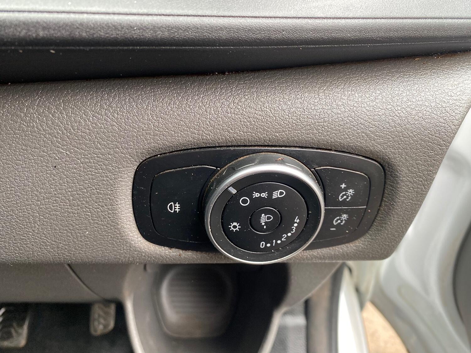 Used Ford Transit Custom 2019 for sale - 77789348: Photo 28