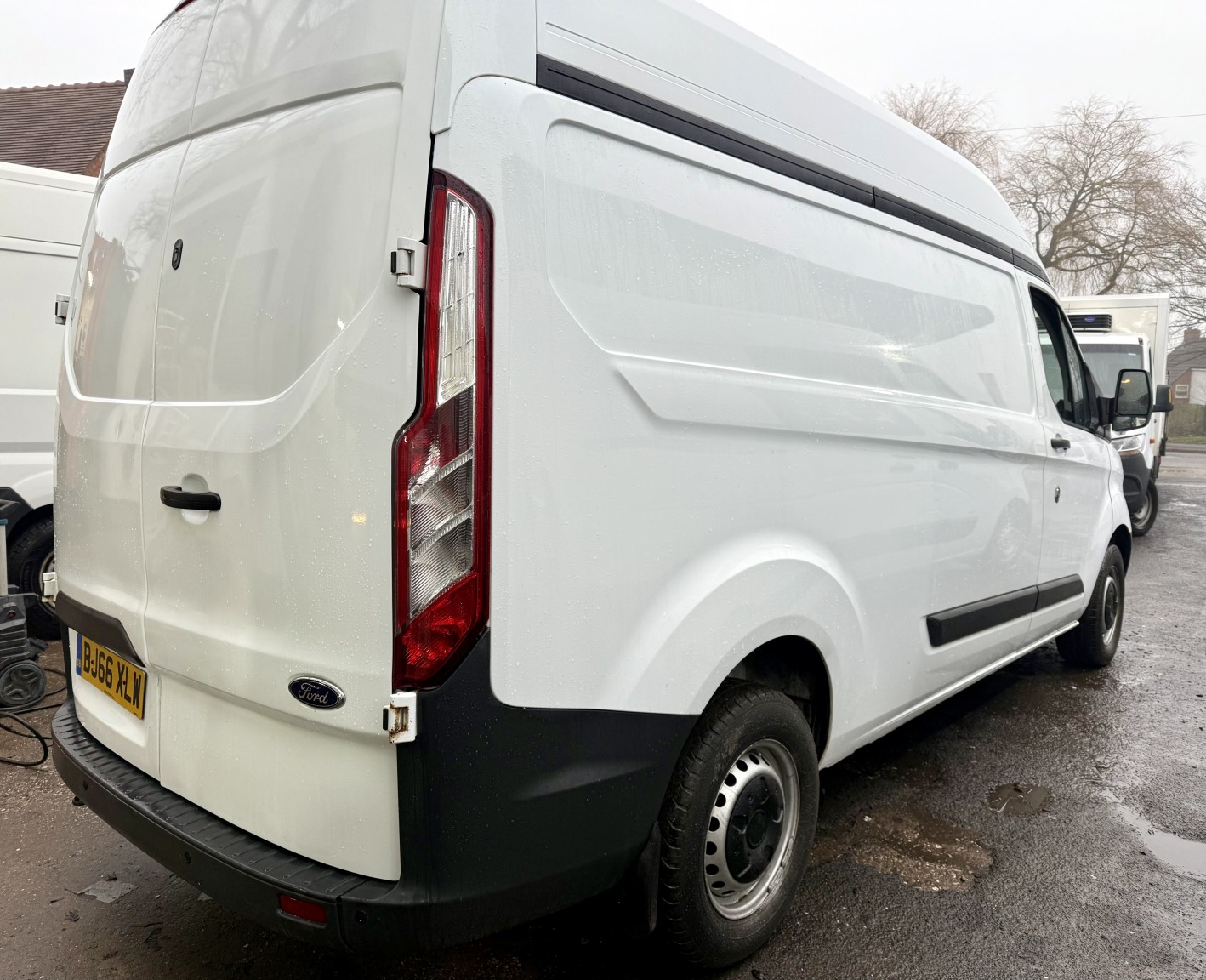 Used Ford Transit Custom 2016 for sale - 77789356: Photo 2