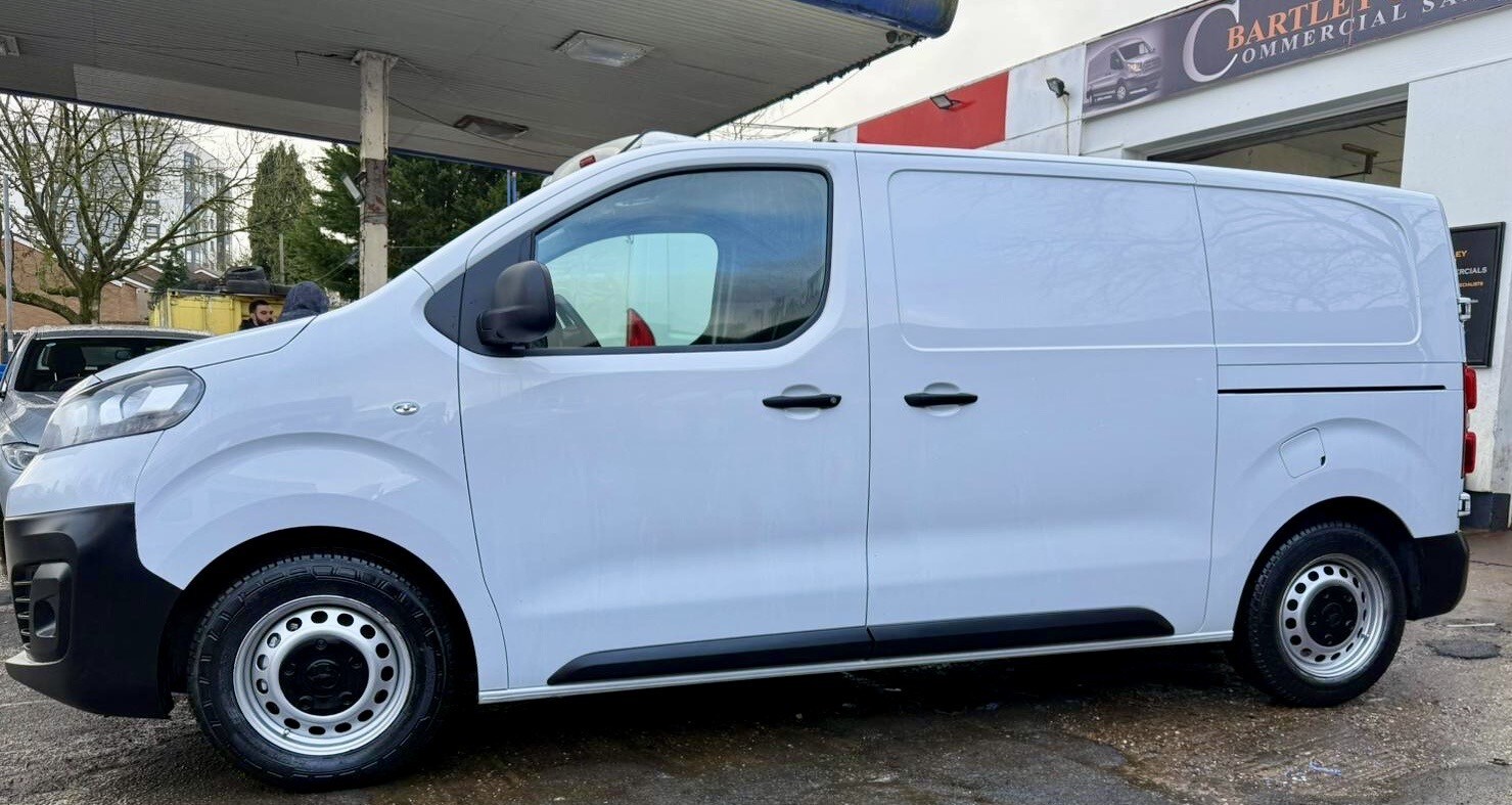 Used Vauxhall Vivaro 2023 for sale - 77789349: Photo 7