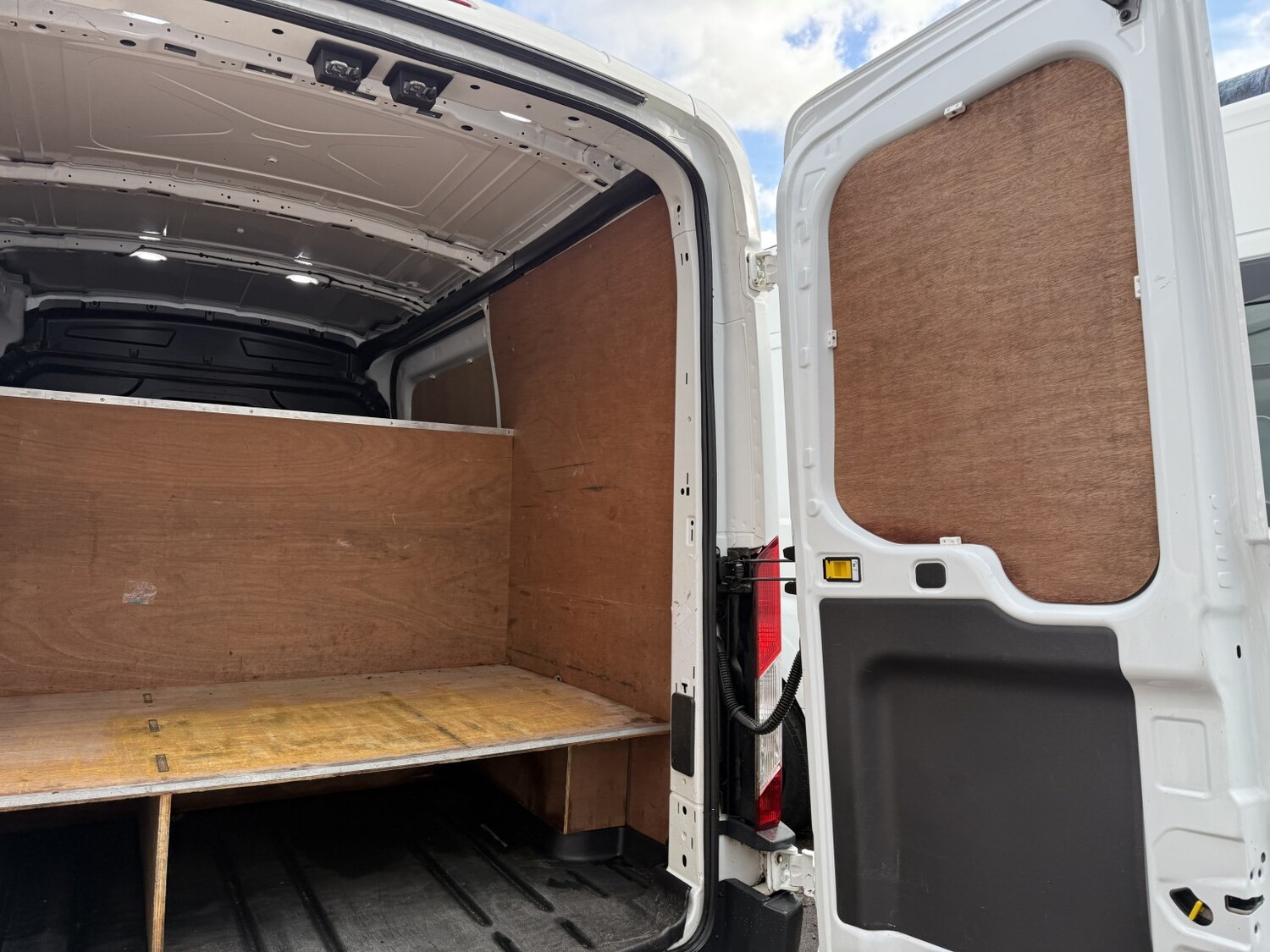 Used Ford Transit 2019 for sale - 76769532: Photo 18