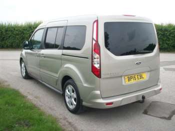 Used Ford Grand Tourneo Connect 2015 for sale - 74913126: Photo