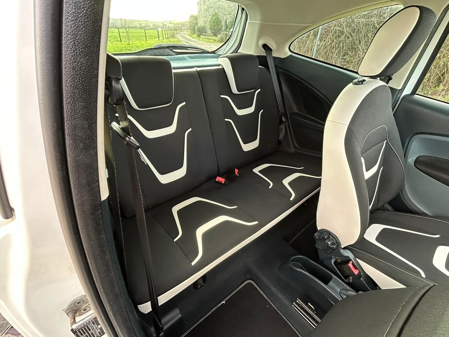 Used Ford Ka 2016 for sale - 76477516: Photo 8