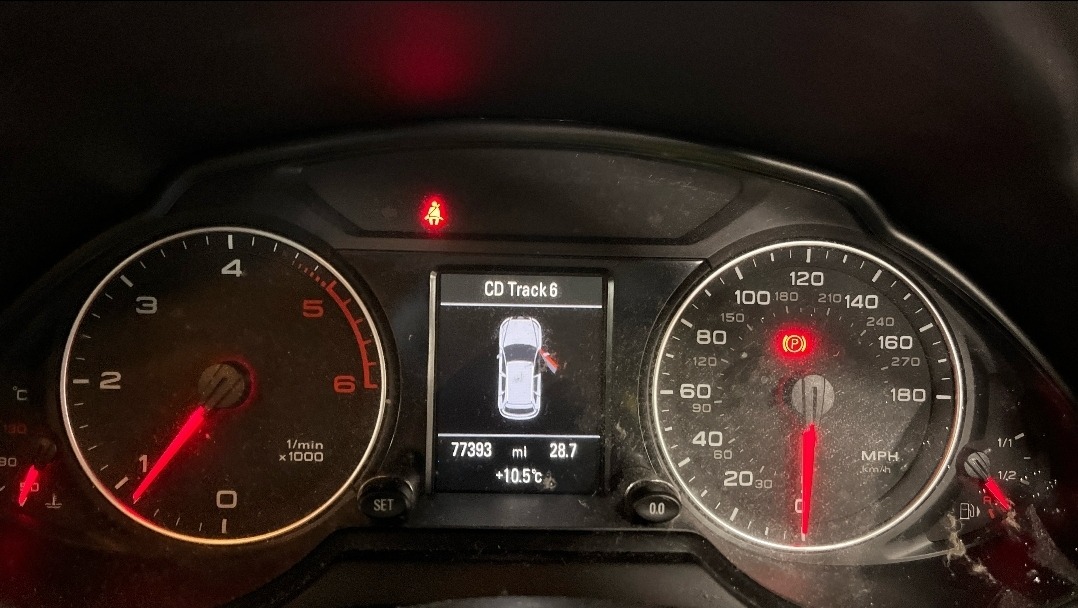 Used Audi Q5 2011 for sale - 77694042: Photo 10