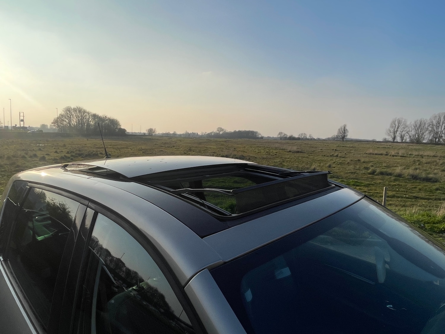 Used Renault Scenic 2012 for sale - 77982017: Photo 2