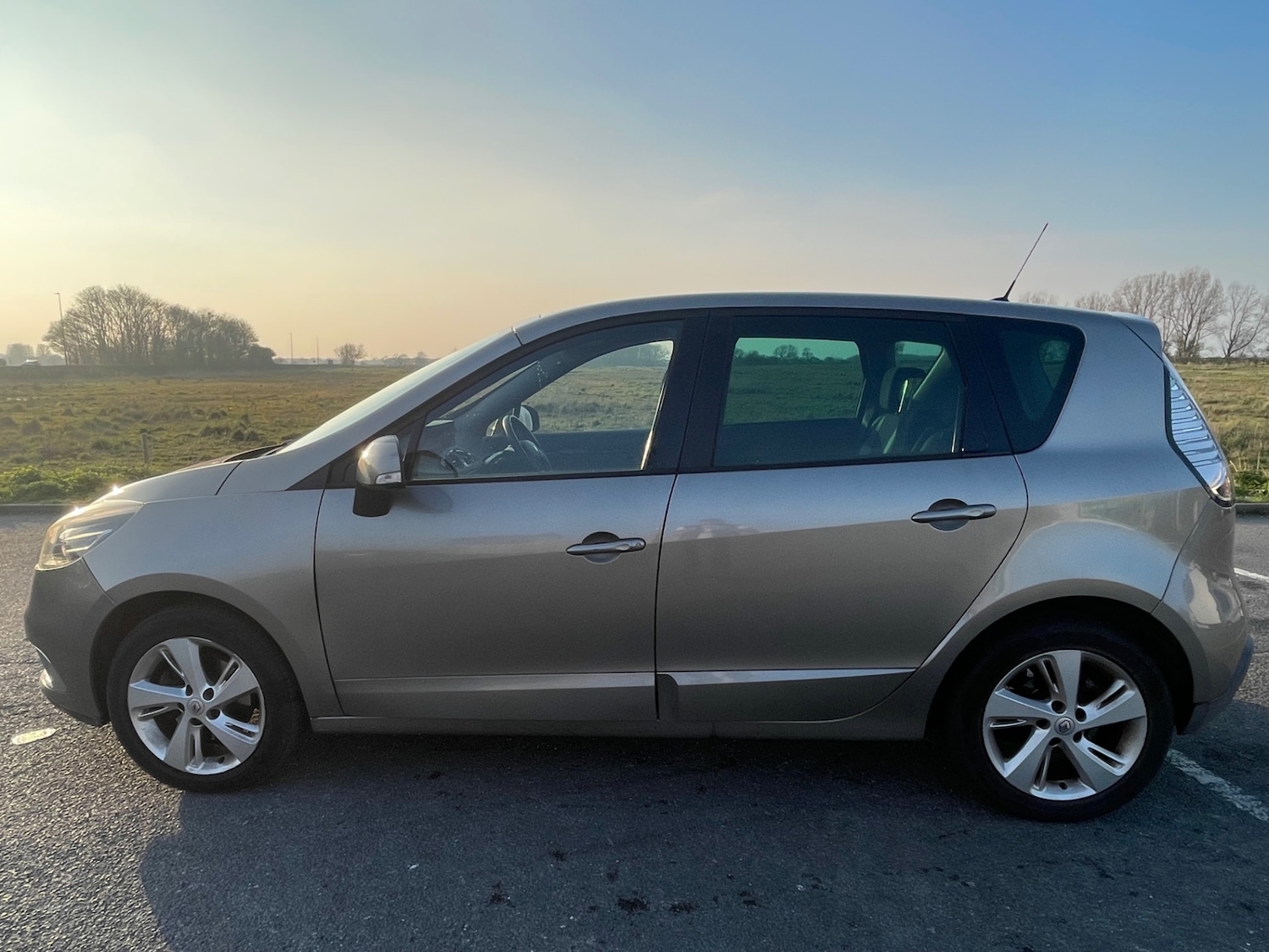 Used Renault Scenic 2012 for sale - 77982017: Photo 7