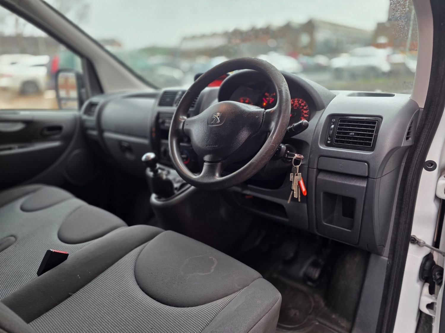 Used Peugeot Expert 2015 for sale - 77271636: Photo 18